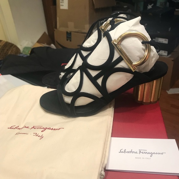 FINAL NEW Salvatore Ferragamo Gancio Flower Sandal - Picture 3 of 7